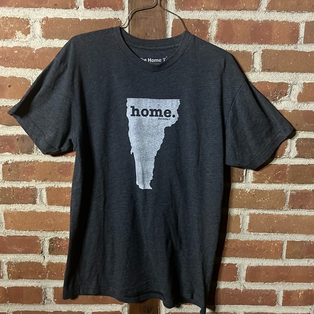 Vermont At Home Tee! Size Medium!